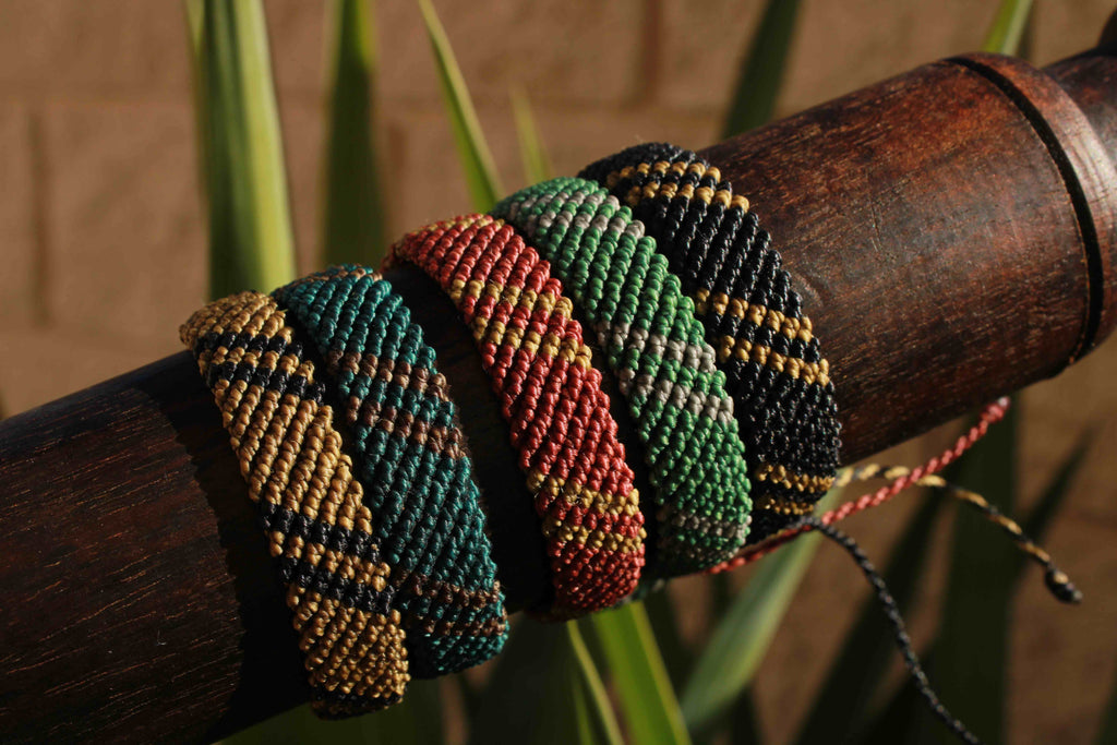 Pulsera banderines