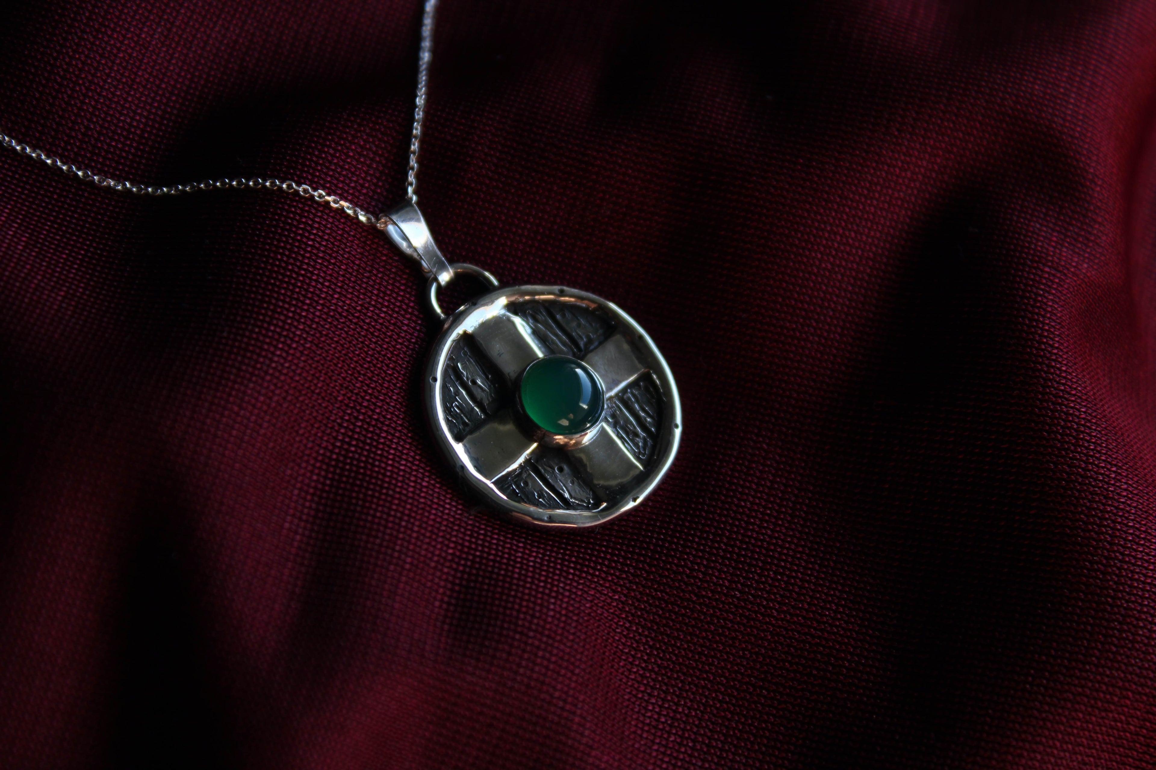 Escudo vikingo Onyx verde
