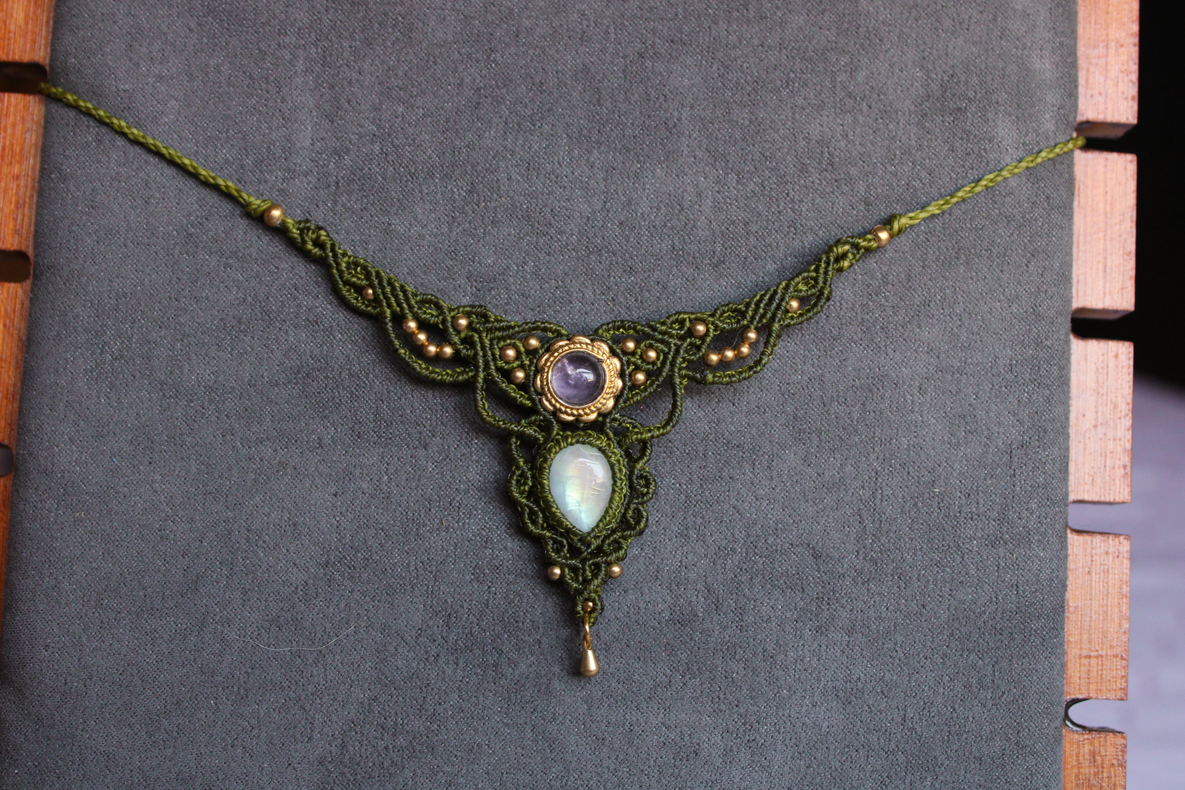 Collar Fae Amatista y Piedra Luna
