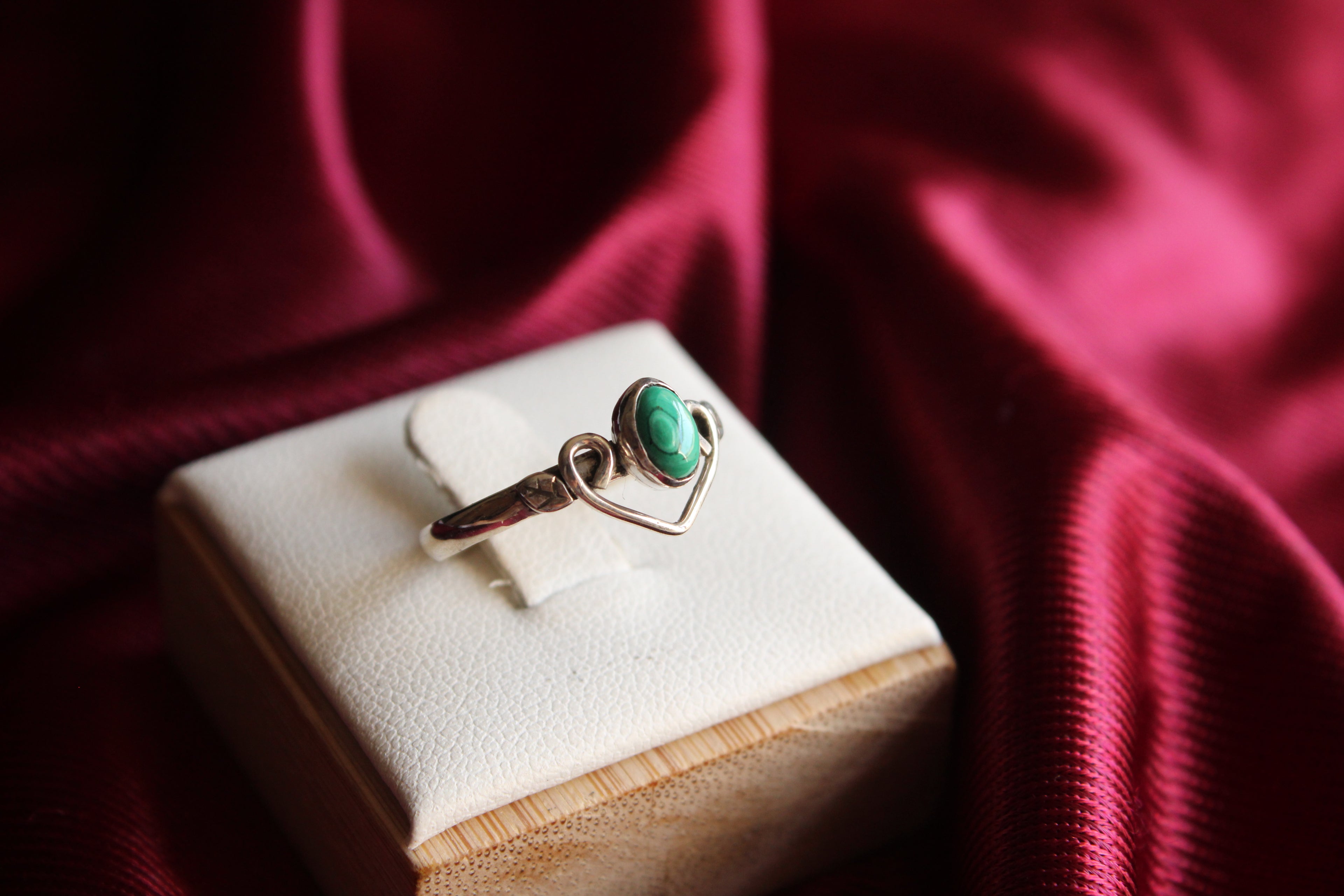 Anillo élfico Malaquita