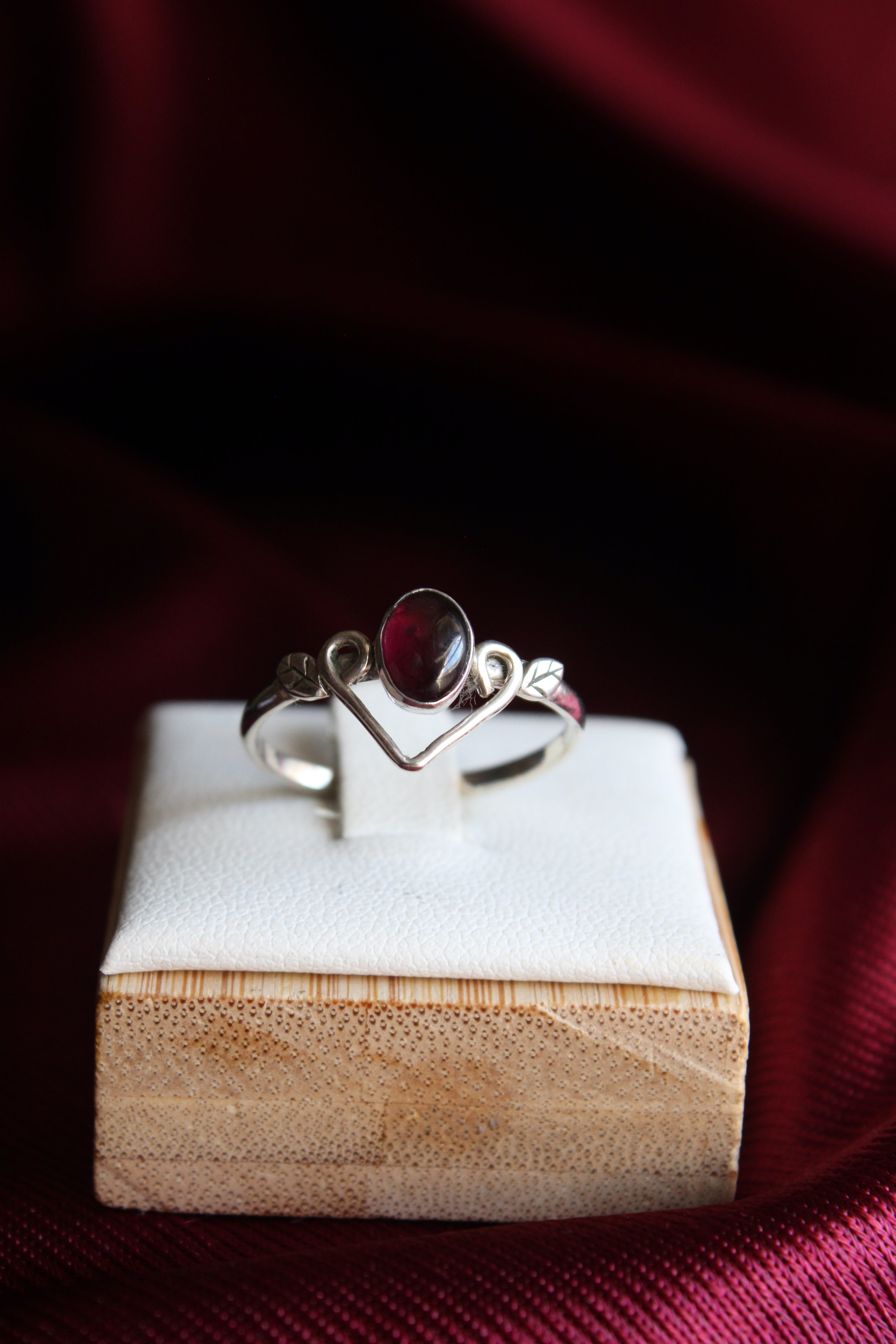 Anillo élfico Granate